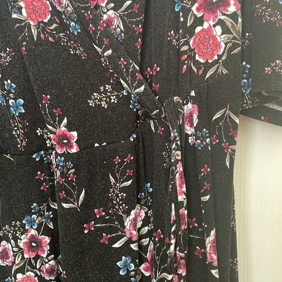 Dress - Picture 2 of 5